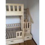 Natürliches Kinderbett mit Treppe Liechtenstein